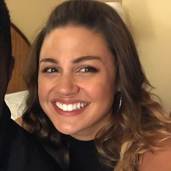 Meet your Posher, Megan - Picture 1 of 1